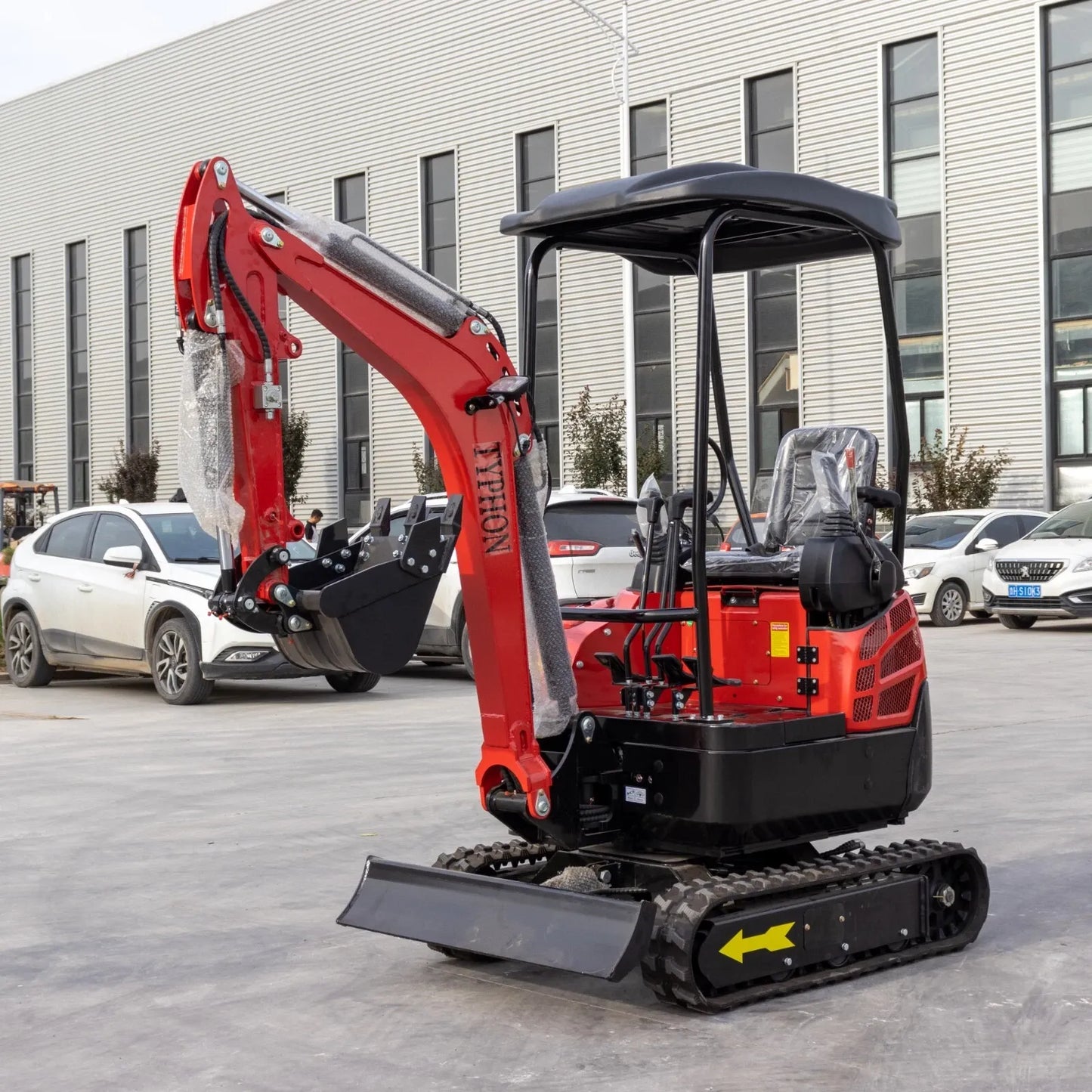 4,000 lbs Terror XVIII Mini Excavator, EPA Certified KUBOTA D902 Diesel Machine